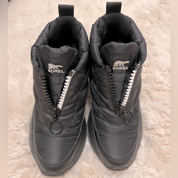 SOREL shoes - Picture 2 of 6